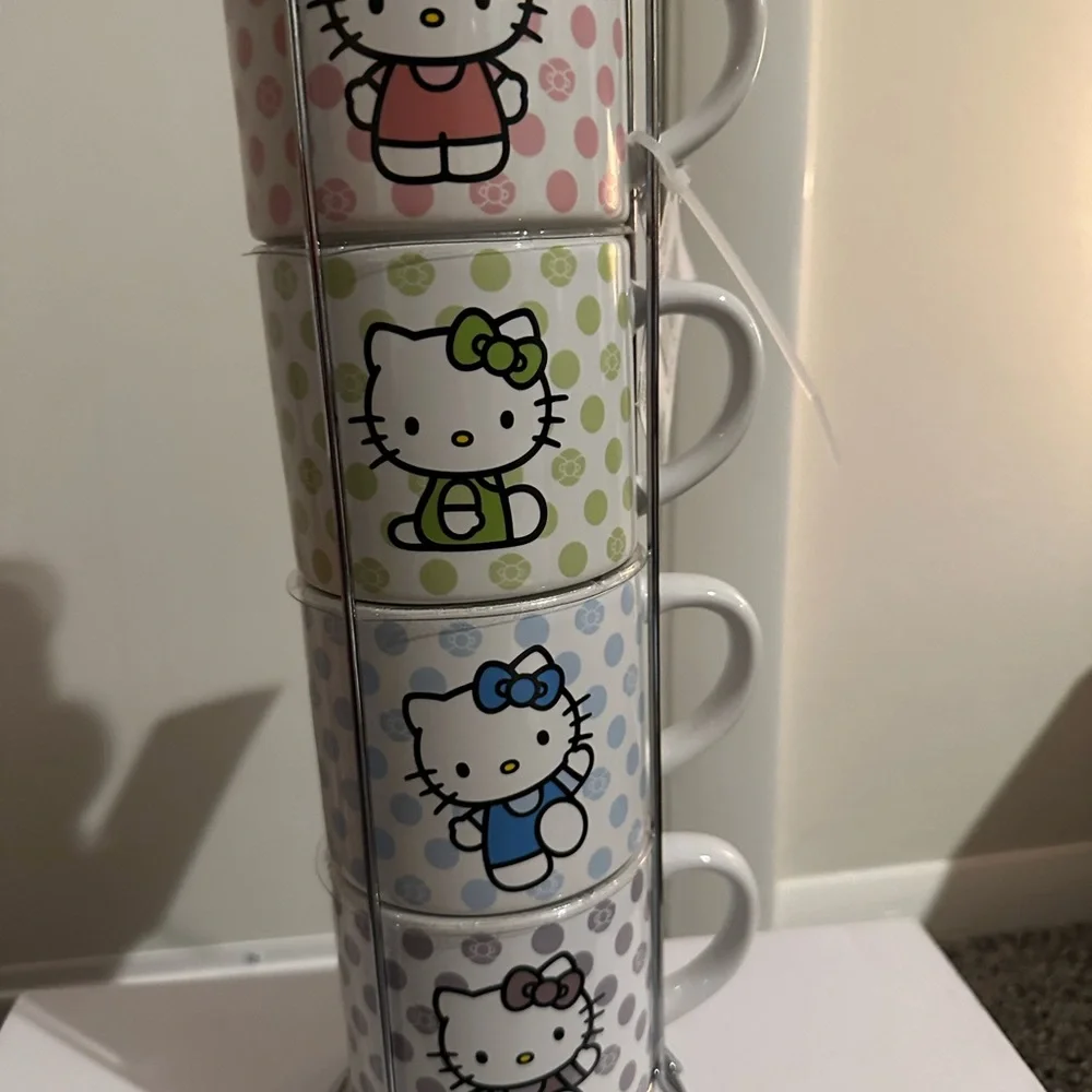 NWT: Hello kitty tour w/ stand - Picture 1 of 5